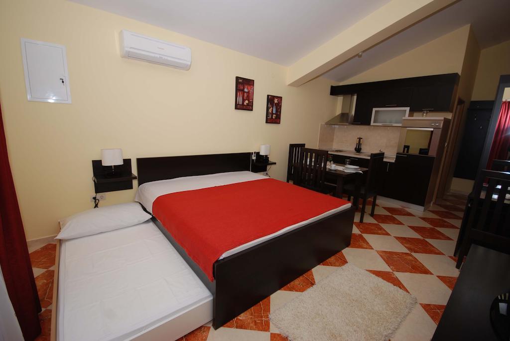 Apartments Stepic Trogir Room photo
